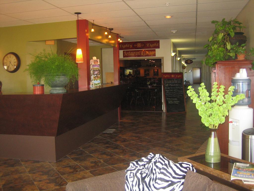 Bicentennial Inn Buckhannon Interior photo